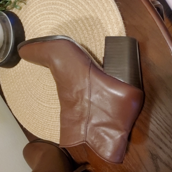 Thursday boots. Size 8.5  side zip - Picture 5 of 11